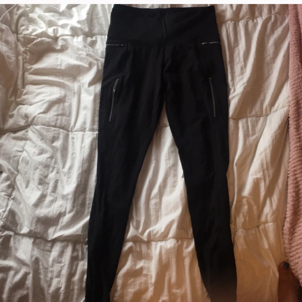 Black athleta leggings